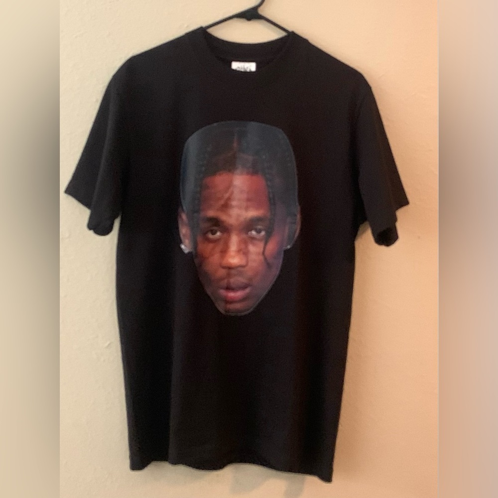 Black T-Shirt - Picture 1 of 5